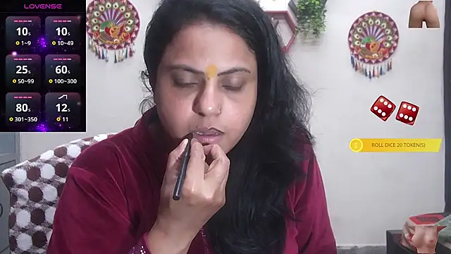 Snapshot of Sexy_komolika chatting on 11/12/25, 02:43 Sexy komolika online show from 11/12/25, 02:43