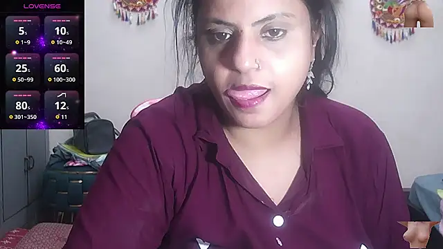 Snapshot of Sexy_komolika chatting on 09/22/25, 03:40 Sexy komolika online show from 09/22/25, 03:40
