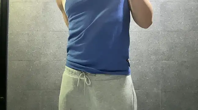 Snapshot of taka32204 chatting on 12/30/24, 12:52 taka32204 online show from 12/30/24, 12:52