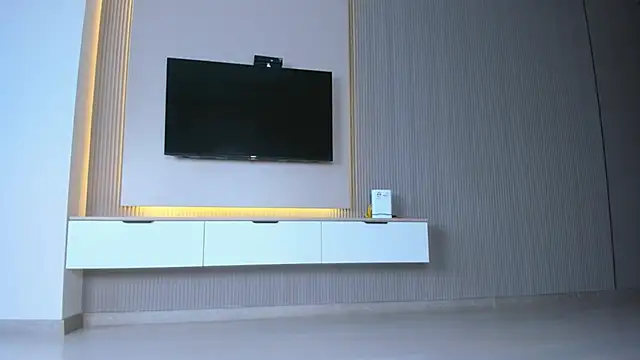 Snapshot of Cherrypie_001 chatting on 12/15/25, 07:47 Cherrypie 001 online show from 12/15/25, 07:47