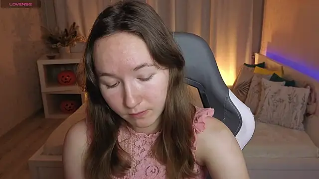 Little doll meow online show from 11/12/25, 02:59