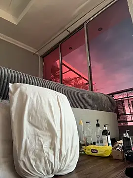 emiss  online show from 11/02/25, 03:17