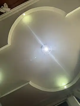 emiss  online show from 10/24/25, 01:54