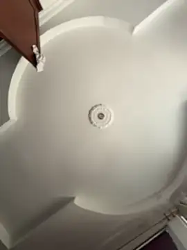 emiss  online show from 10/30/25, 02:04