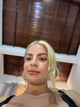 emiss  online show from 12/18/25, 06:45