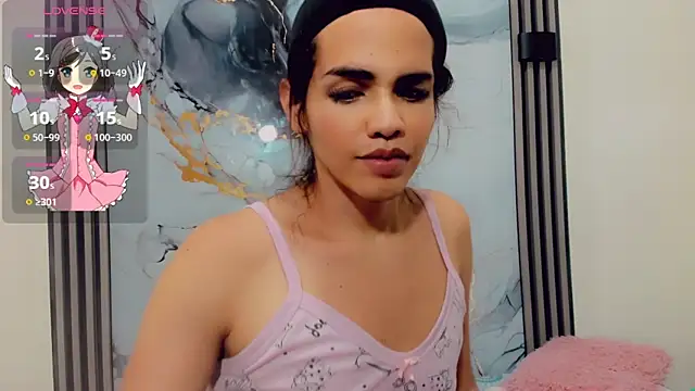 Snapshot of Rubi_30 chatting on 05/19/26, 11:28 Rubi 30 online show from 05/19/26, 11:28