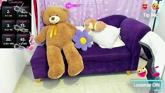 Snapshot of cynthia_watson chatting on 09/29/25, 02:01 cynthia watson online show from 09/29/25, 02:01