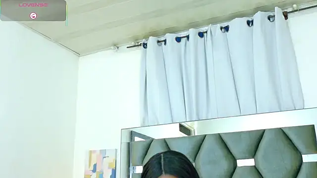 camila larzon online show from 02/04/26, 04:18