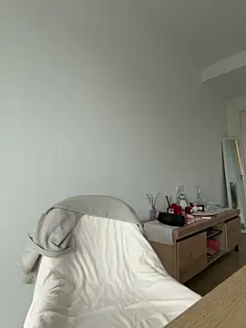 streetdoll online show from 03/28/26, 07:42