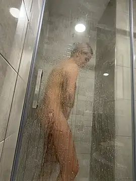 streetdoll online show from 02/16/26, 07:18