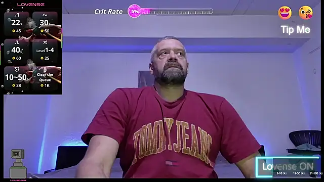 Snapshot of northman1977 chatting on 09/30/25, 07:31 northman1977 online show from 09/30/25, 07:31