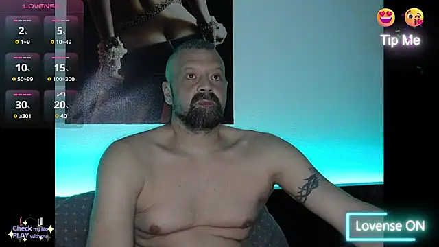 Snapshot of northman1977 chatting on 02/15/25, 03:50 northman1977 online show from 02/15/25, 03:50