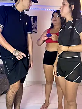 royalgirls x online show from 11/27/25, 01:50