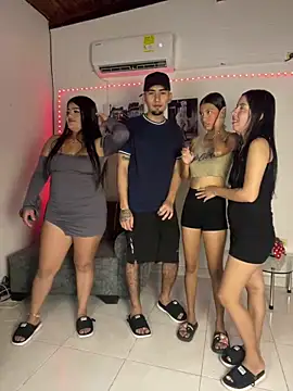 royalgirls x online show from 12/03/25, 01:28