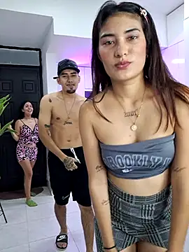 royalgirls x online show from 05/19/26, 01:56