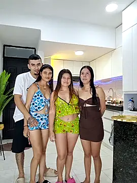 royalgirls x online show from 05/07/26, 01:10