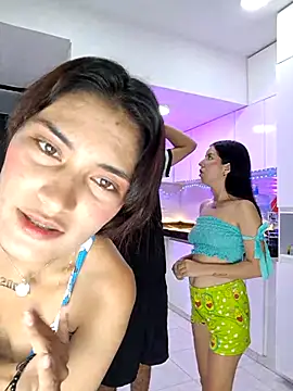 royalgirls x online show from 05/12/26, 01:13