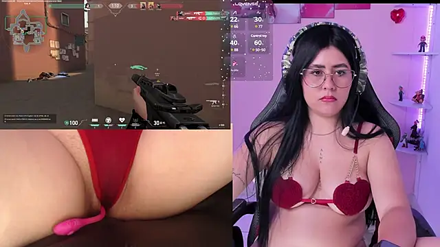 Snapshot of DanielaHang chatting on 02/24/25, 04:15 DanielaHang online show from 02/24/25, 04:15