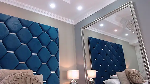 ThaniaJones online show from 02/08/26, 12:03