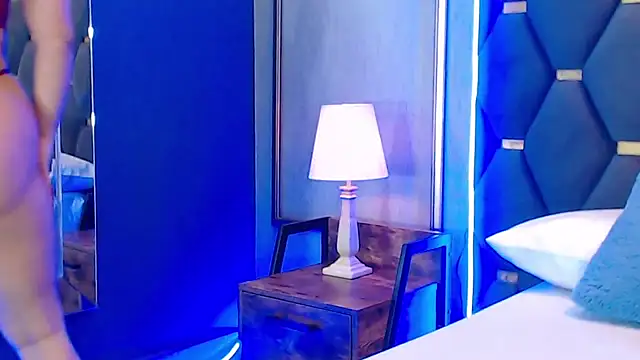 Snapshot of ThaniaJones chatting on 12/02/25, 12:07 ThaniaJones online show from 12/02/25, 12:07