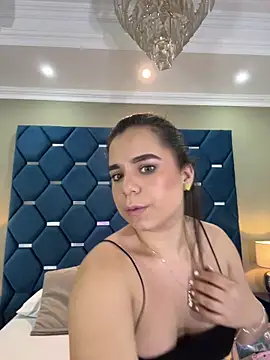 ThaniaJones online show from 02/15/26, 12:04