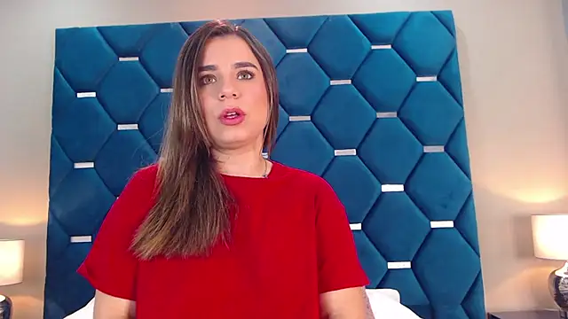 Snapshot of ThaniaJones chatting on 09/26/25, 12:01 ThaniaJones online show from 09/26/25, 12:01