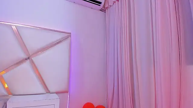 samanthaevans4 online show from 11/12/25, 08:12