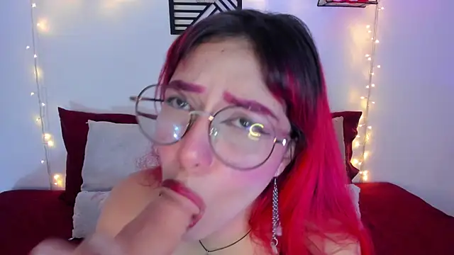Dafne Moon online show from 02/19/25, 01:51