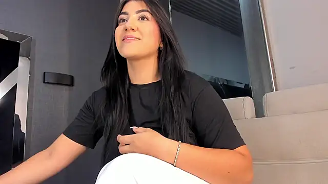 PaulinaDuarte online show from 05/25/26, 11:20