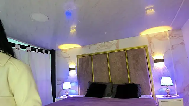 PaulinaDuarte online show from 12/03/25, 11:09