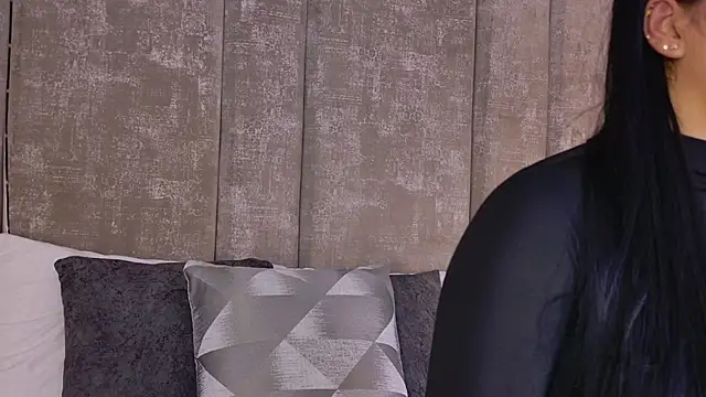 PaulinaDuarte online show from 12/16/25, 11:03