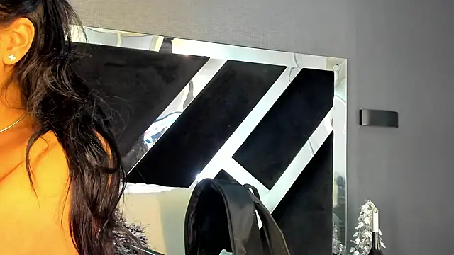 PaulinaDuarte online show from 11/26/25, 12:16