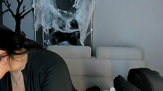 PaulinaDuarte online show from 10/30/25, 11:08