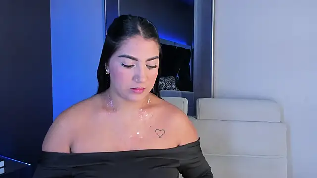 PaulinaDuarte online show from 09/24/25, 01:28