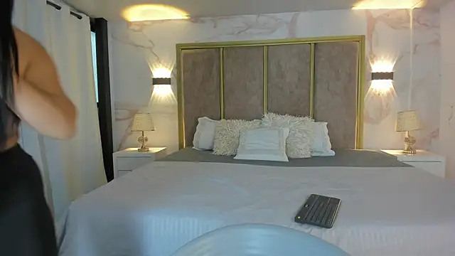 Snapshot of PaulinaDuarte chatting on 06/04/26, 11:37 PaulinaDuarte online show from 06/04/26, 11:37