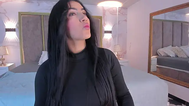 Snapshot of PaulinaDuarte chatting on 06/03/26, 11:22 PaulinaDuarte online show from 06/03/26, 11:22