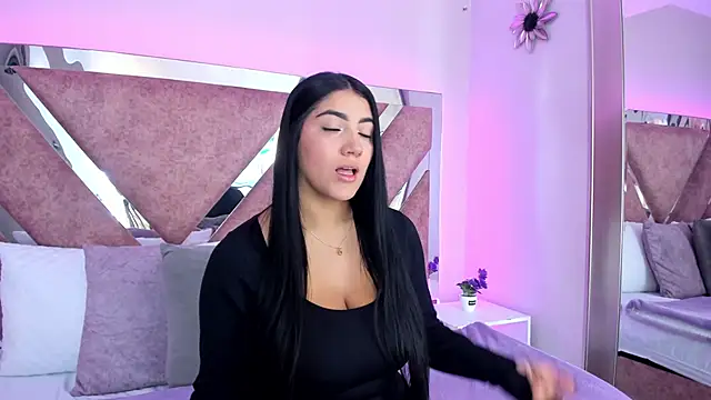 PaulinaDuarte online show from 10/22/25, 12:37