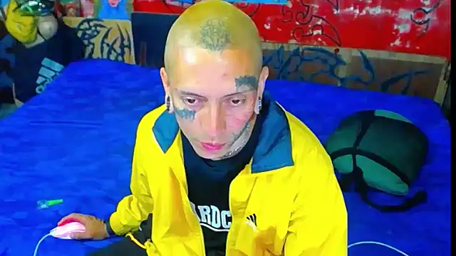 deivid estrada online show from 11/12/25, 04:11