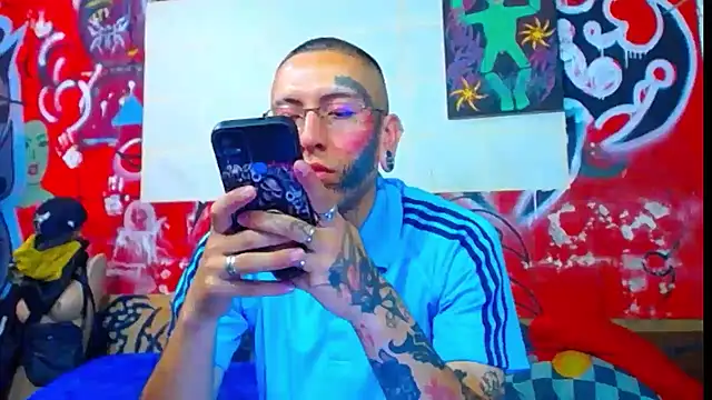 deivid estrada online show from 02/11/26, 04:51