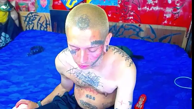 deivid estrada online show from 11/06/25, 04:33