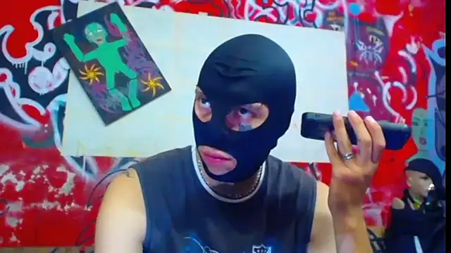 Snapshot of deivid_estrada chatting on 05/01/26, 04:23 deivid estrada online show from 05/01/26, 04:23