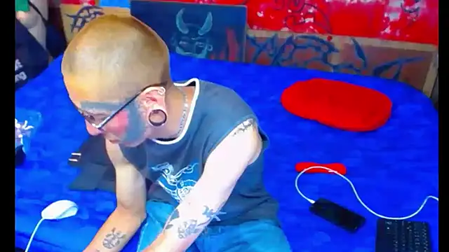 deivid estrada online show from 10/01/25, 04:55