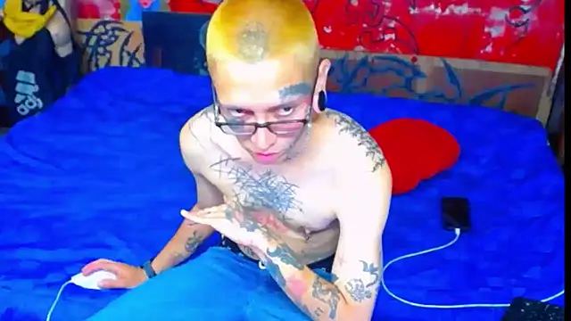 deivid estrada online show from 10/17/25, 04:09