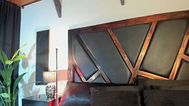 EmiliWilliams online show from 04/03/26, 11:11