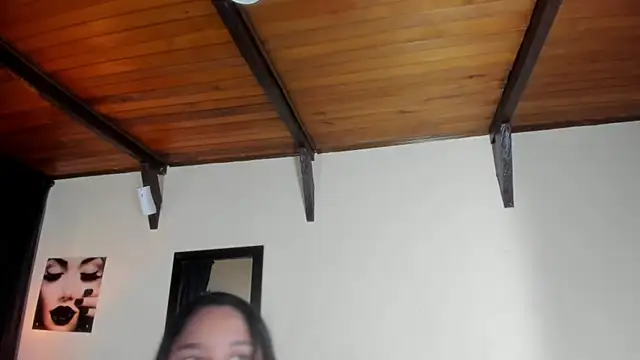 EmiliWilliams online show from 11/18/25, 12:26