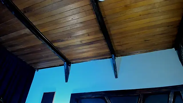 EmiliWilliams online show from 04/12/26, 10:24