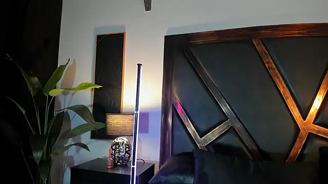 EmiliWilliams online show from 03/22/26, 09:16