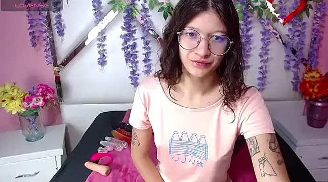 Perla Skinnyy online show from 01/31/25, 03:20