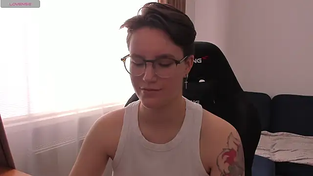 JessieFlower online show from 04/02/26, 07:48