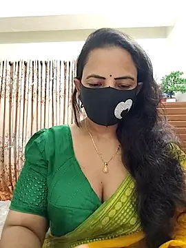 Snapshot of Payel-Sen chatting on 11/24/25, 04:40 Payel-Sen online show from 11/24/25, 04:40